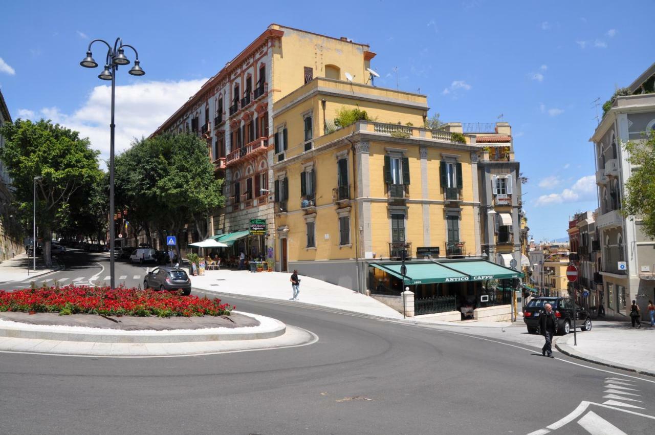 Eva Luxury Rooms Cagliari Luaran gambar